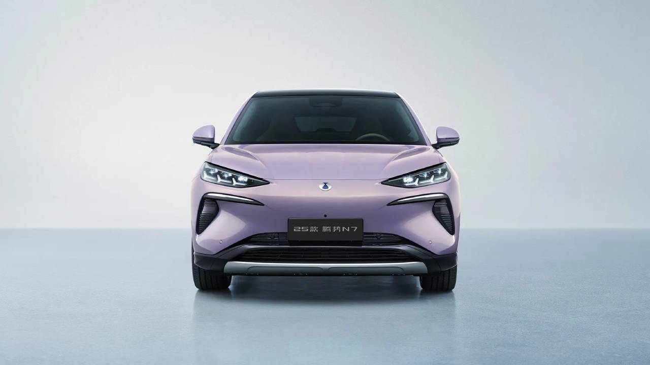 2025 Denza N7 Mid-Size Luxury Electric SUV