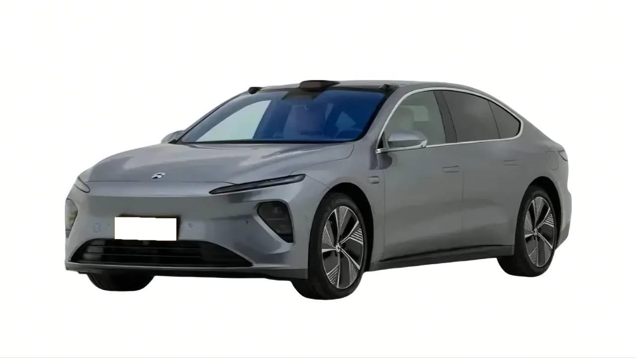 2024 NIO ET7 Full-Size Luxury Electric Sedan Moonlight Silver - LUM Auto