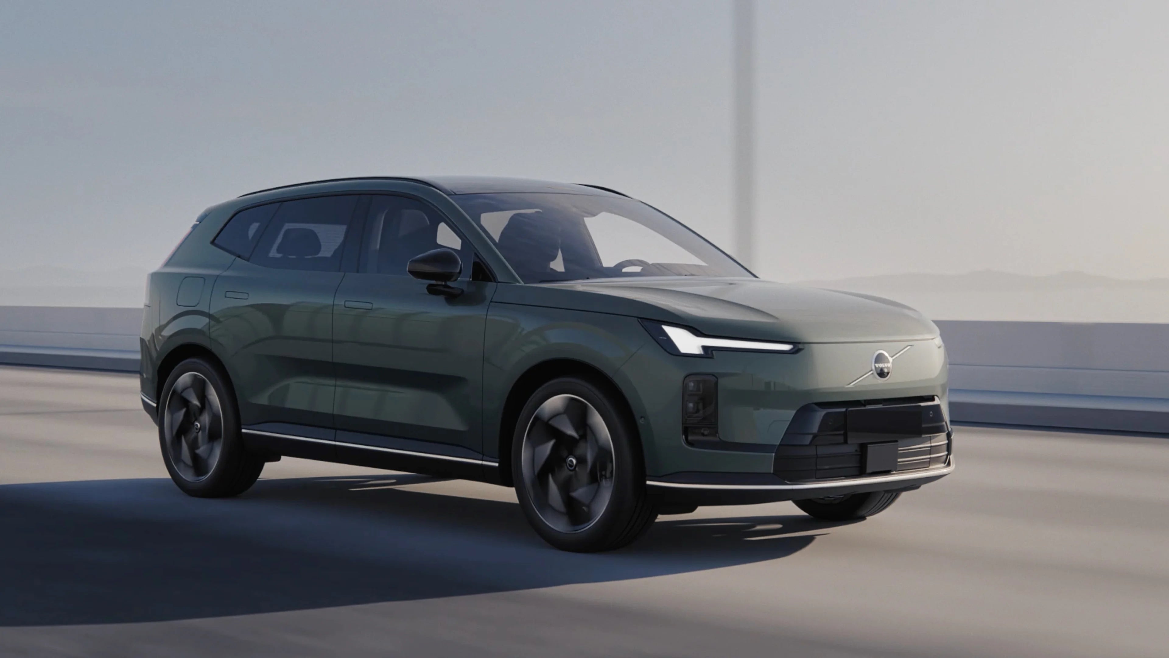 2026 Volvo XC70 Mid-Size Luxury Plug-in Hybrid SUV - LUM
