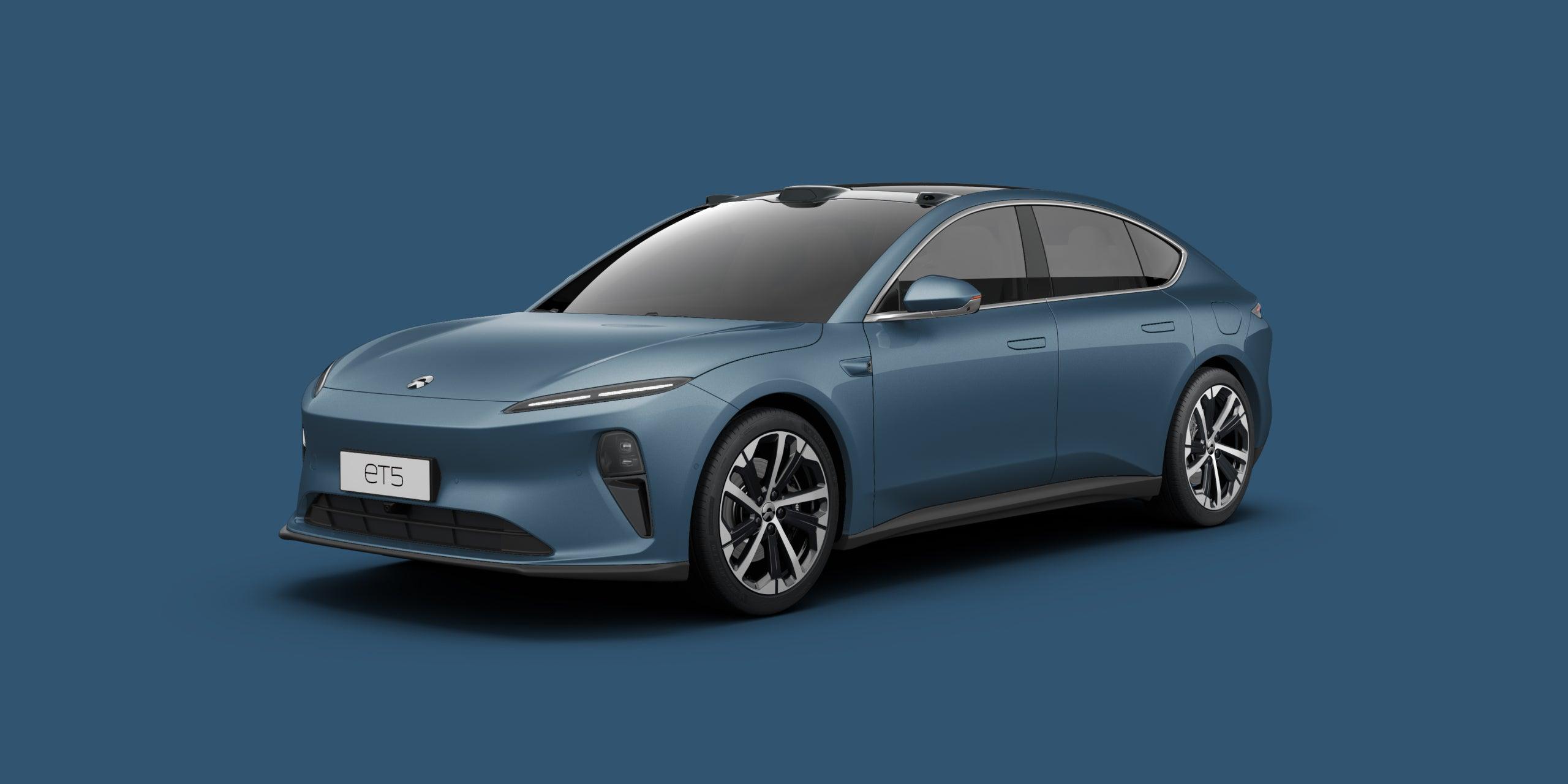 2024 NIO ET5 Mid-Size Luxury Electric Sedan Astronaut Blue - LUM Auto