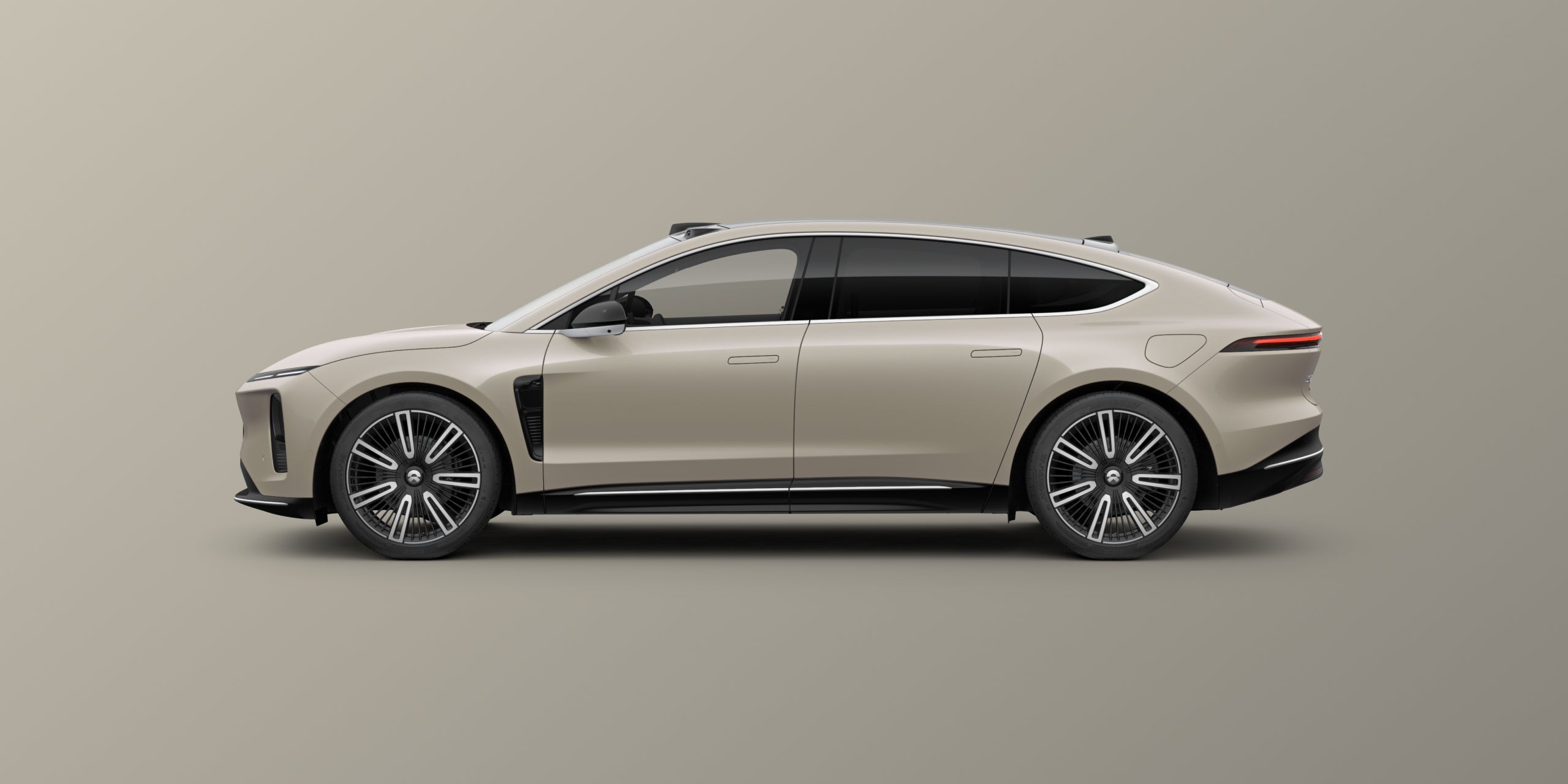 2025 NIO ET9 Full-Size Luxury Electric Sedan Sunlight Gold - LUM Auto