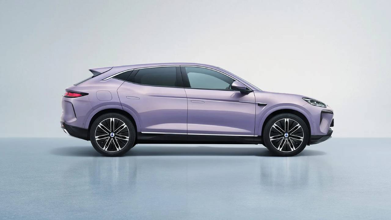 2025 Denza N7 Mid-Size Luxury Electric SUV