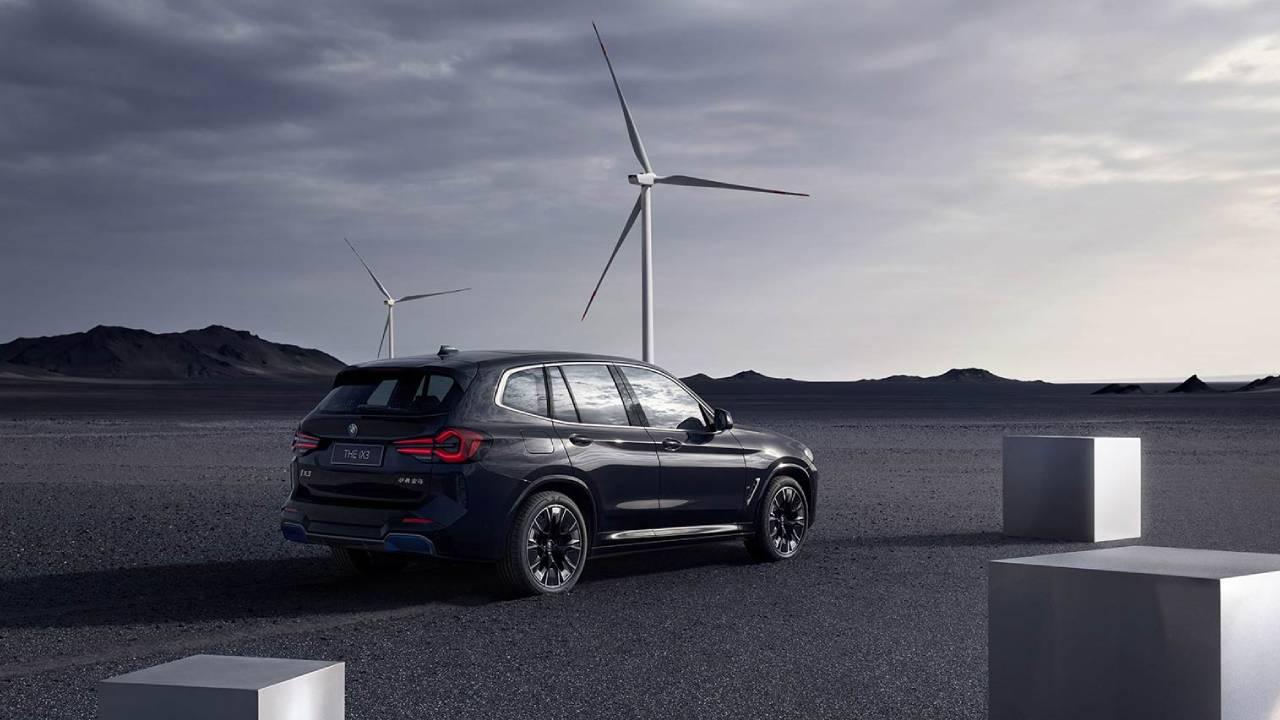 2024 BMW iX3