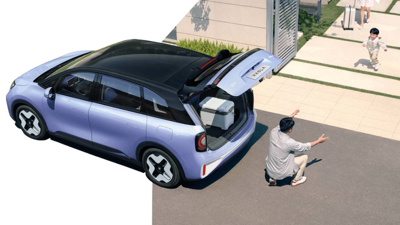 2023 Arcfox Kaola Electric MPV